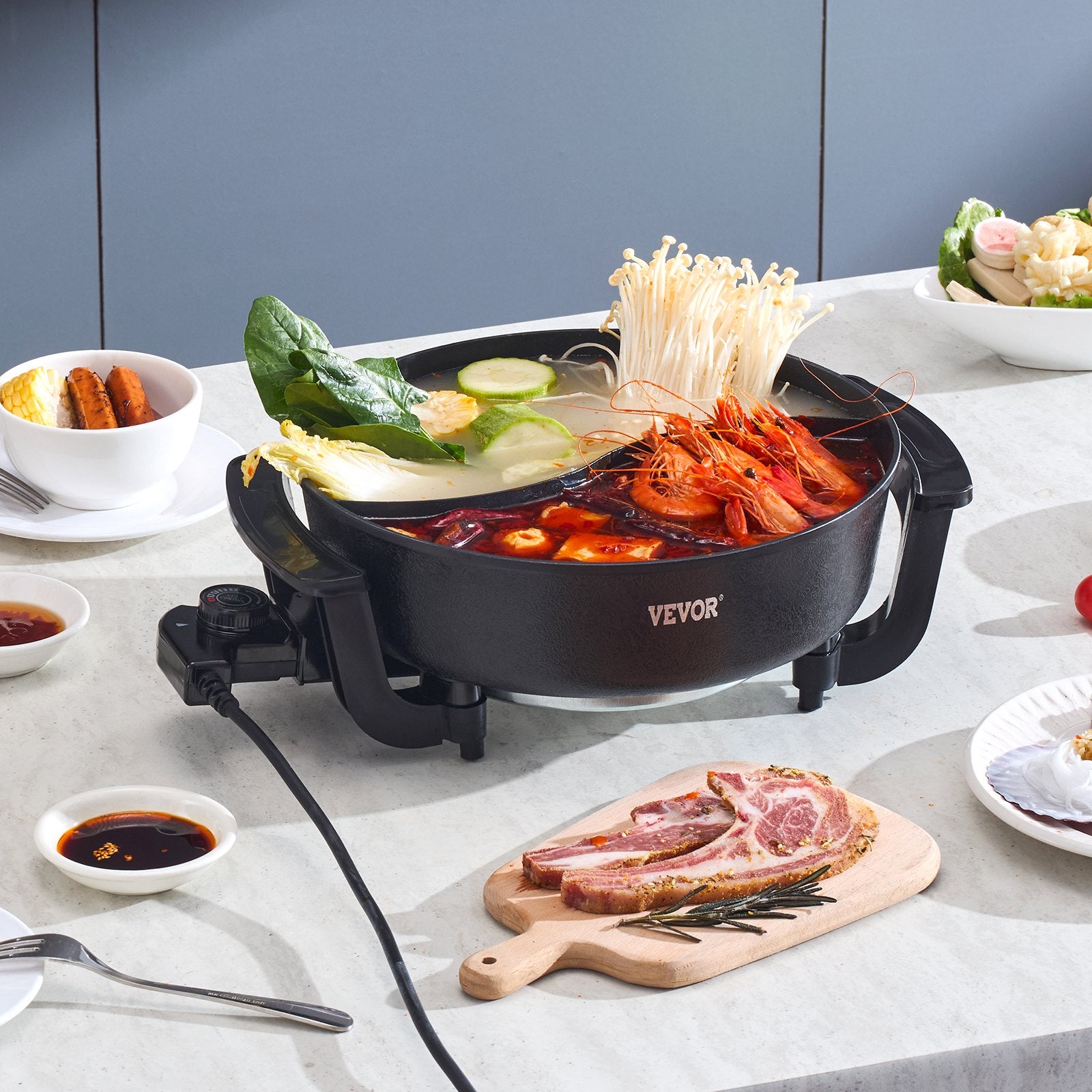 Electric Hot Pot 5 L Non-Stick Shabu-shabu Hot Pot With Divider For 6-10 People